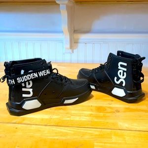 New/never worn “Spo Sen” sneakers size 40